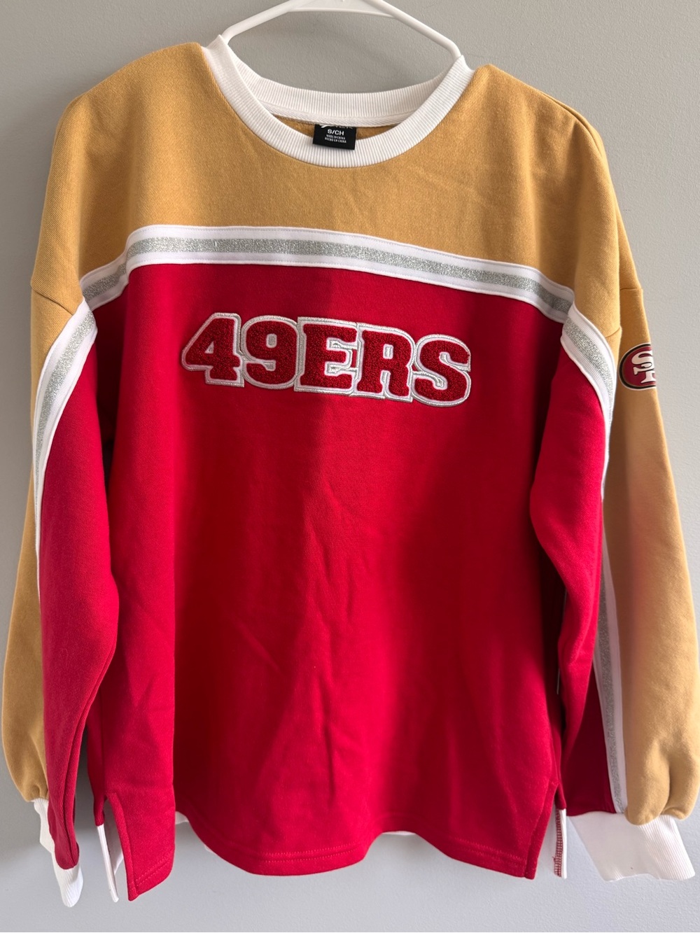 GIII 4Her San Francisco 49ers Colorblock Crewneck Sweatshirt NWT Small‎